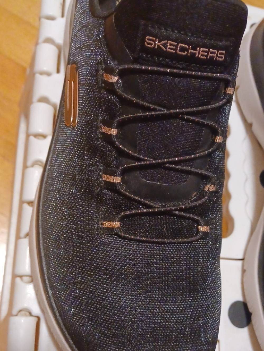 Skechers Women's Black Knit Slip-On Shoes Sneakers Shimmer Rose Gold Logo - Picture 5 of 12